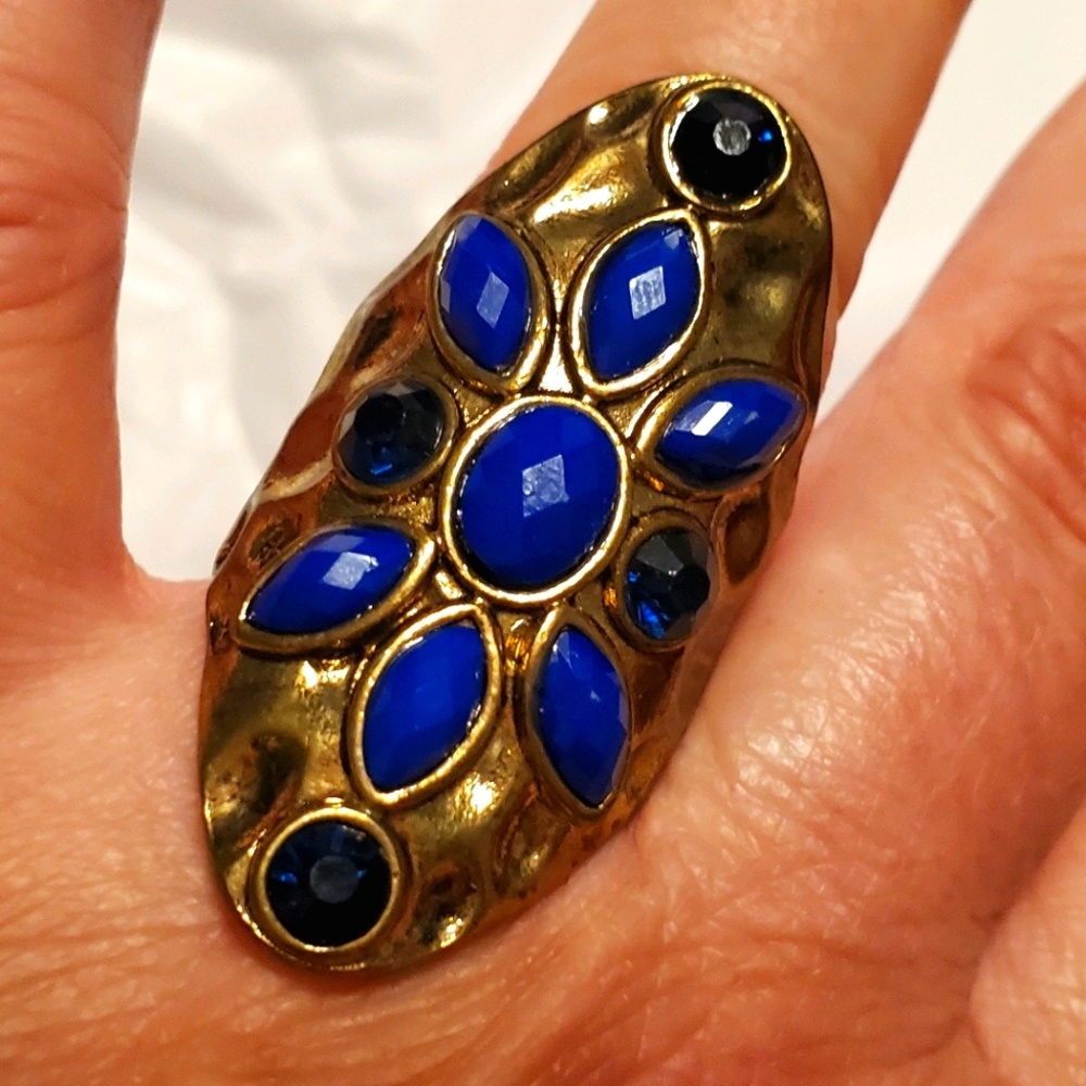 Statement Ring